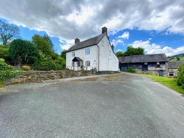 House for sale in Pen-y-Bont-Fawr, Pen-y-garnedd