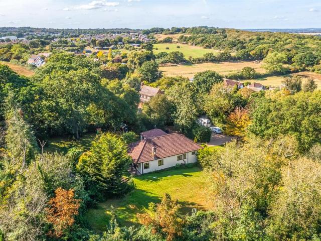 House for sale in Ashingdon, Barling