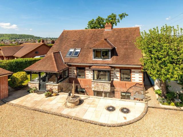 House for sale in Denbigh