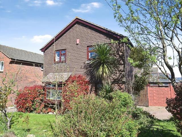 House for sale in Downswood, Midway