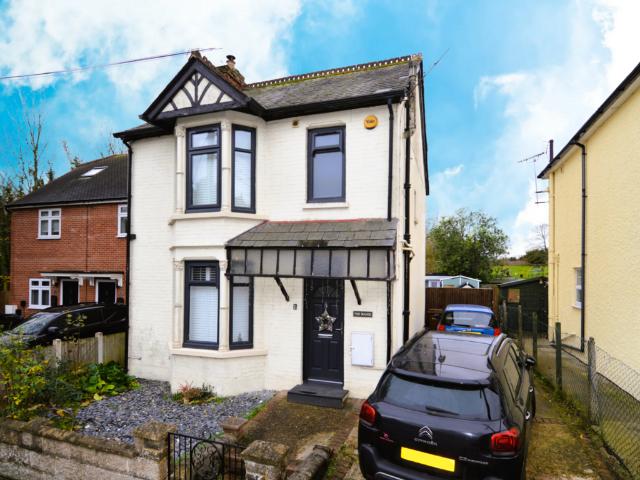 House for sale in Halling