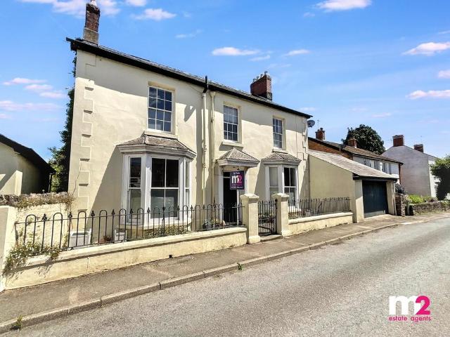 House for sale in Llanbadoc, Wales