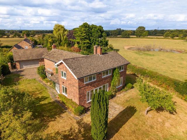 House for sale in Mobberley