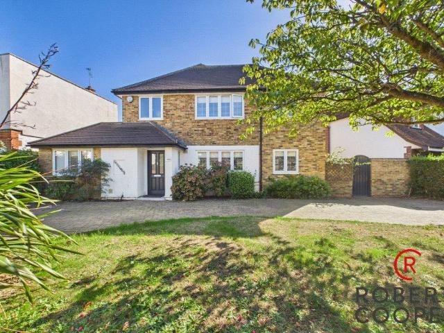 House for sale in Eastcote, Greater London