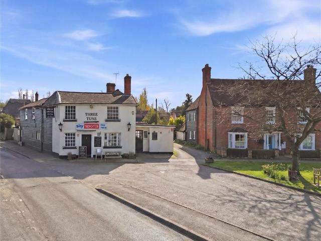 House for sale in Chipping Hill, Essex