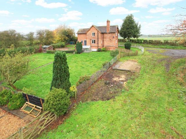 House for sale in The Wyke, The Hem