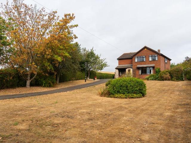 House for sale in Brentingby, Leicestershire