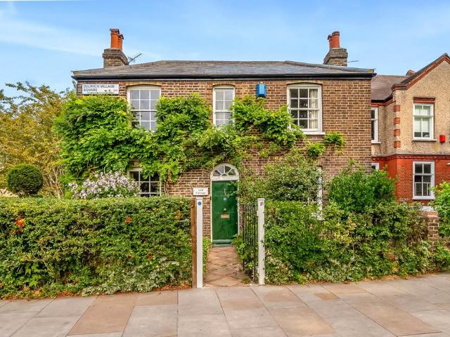 House for sale in London Borough of Southwark, Greater London