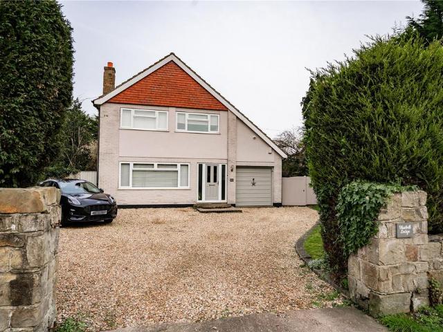 House for sale in Laceby