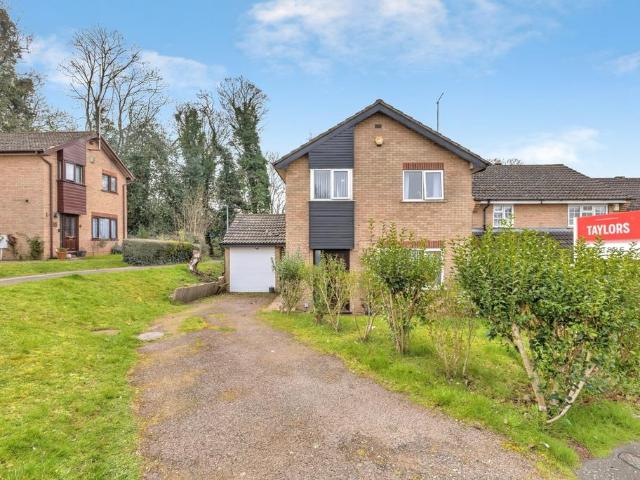 House for sale in Southfields, Northampton