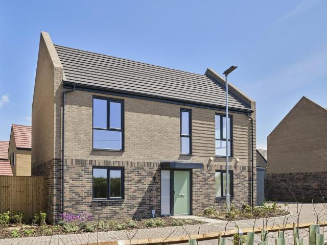 House for sale in Felixstowe, Eastbridge