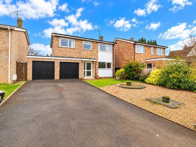 House for sale in Great Barford, Bedford
