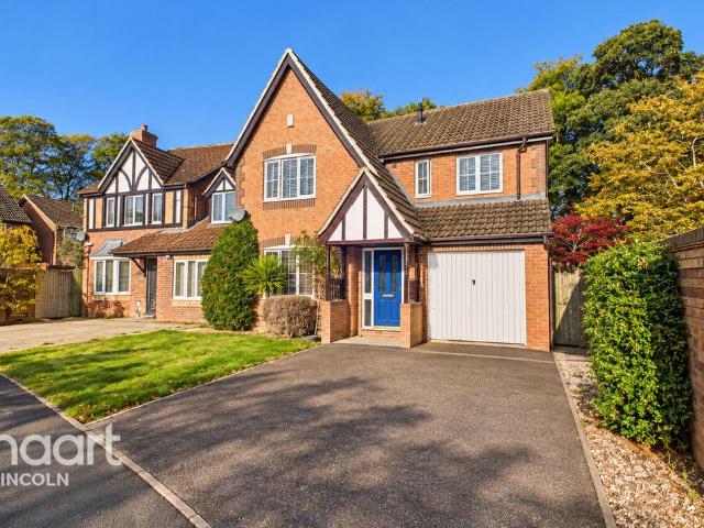 House for sale in Bracebridge Heath, North Kesteven