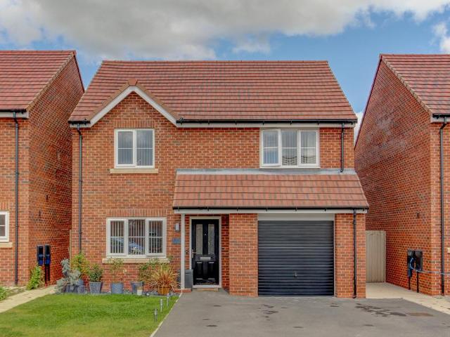 House for sale in Sandymoor, Halton