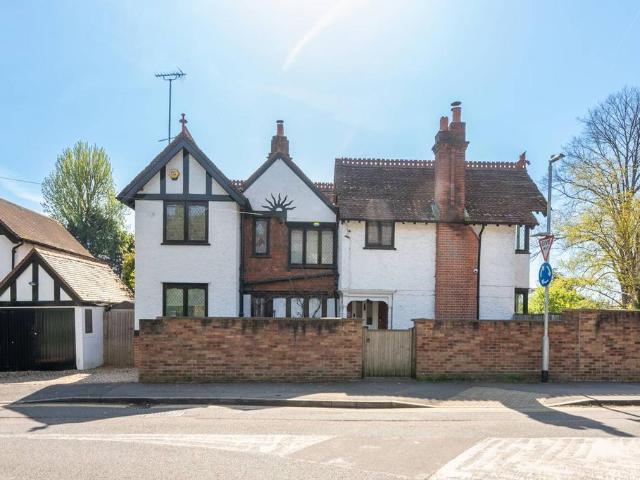 House for sale in Fishery, Maidenhead