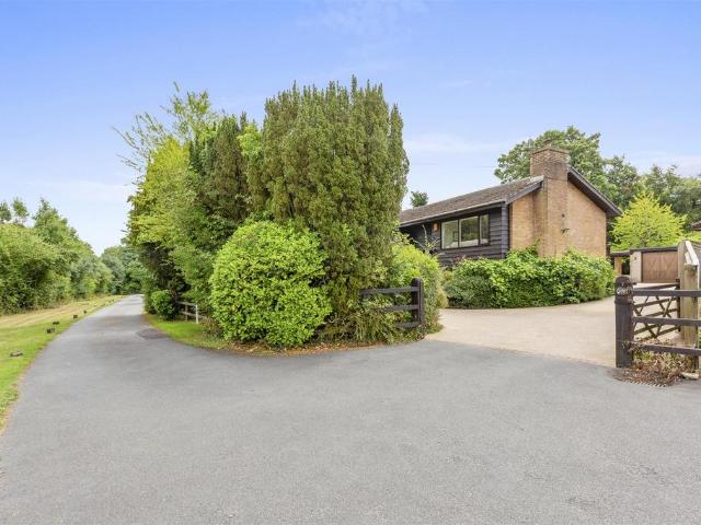 House for sale in Little Missenden, Little Kingshill