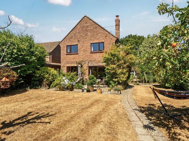 House for sale in Highcliffe