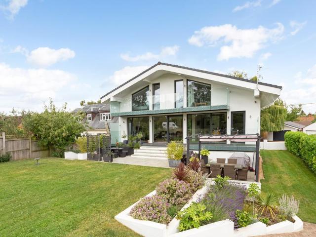 House for sale in Old Windsor, Windsor and Maidenhead