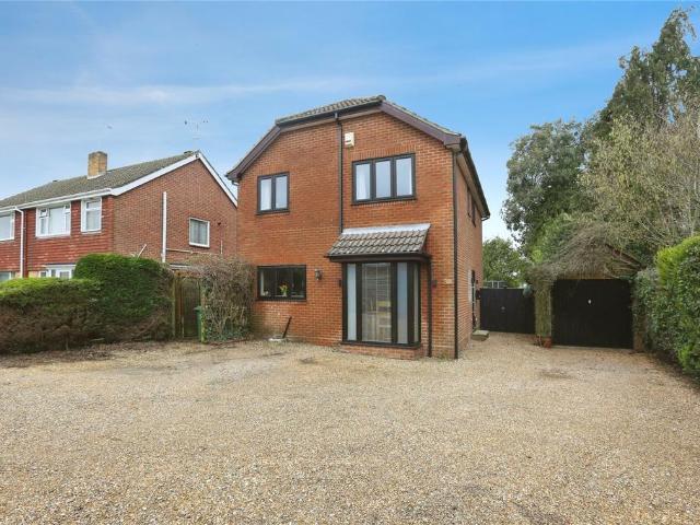 House for sale in Sarisbury Green, Fareham