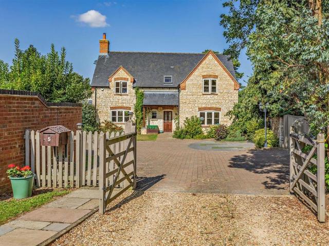 House for sale in Gretton