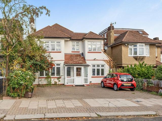 House for sale in London Borough of Barnet, Greater London