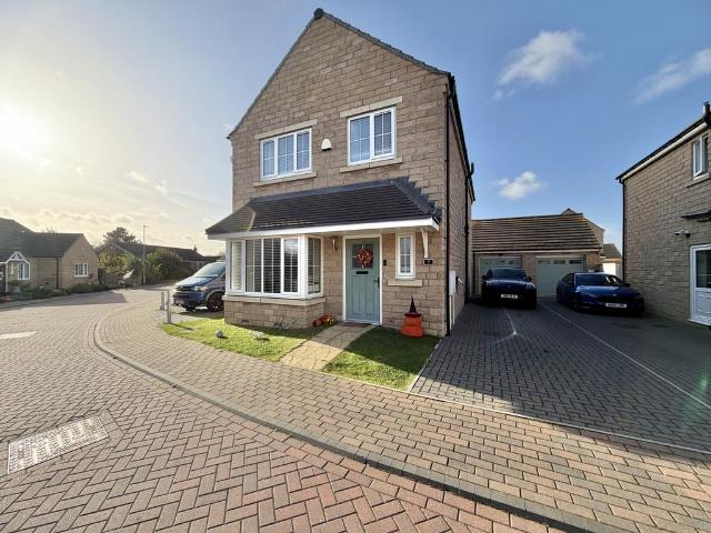 House for sale in Garforth, West Yorkshire