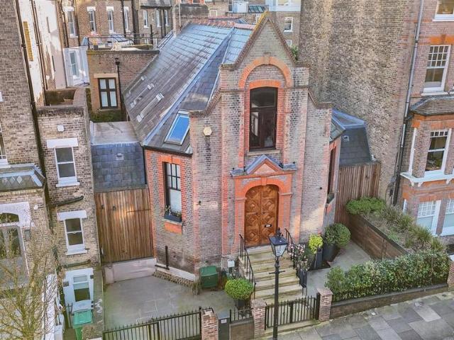 House for sale in Belsize Park, Greater London