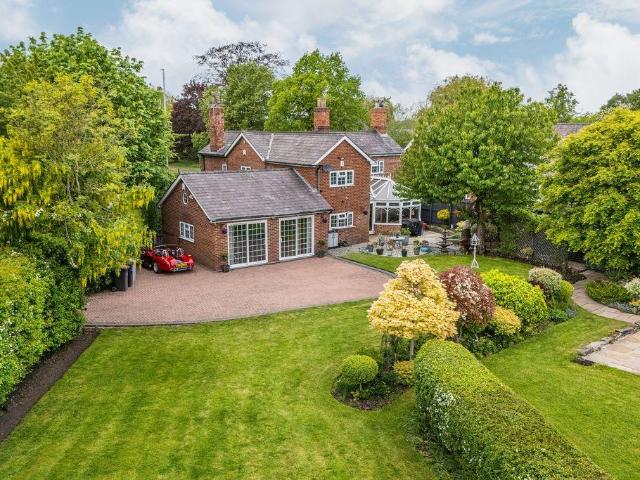 House for sale in Minshull Vernon