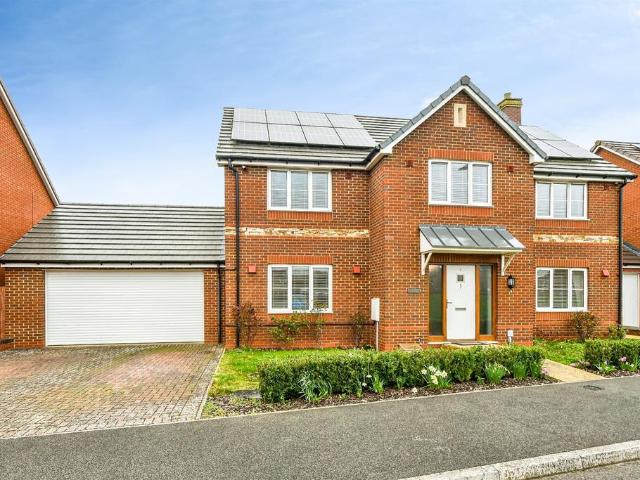 House for sale in Blunsdon, Broad Blunsdon
