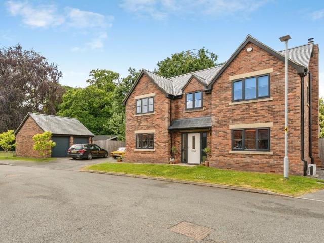 House for sale in Llanynys, Rhewl