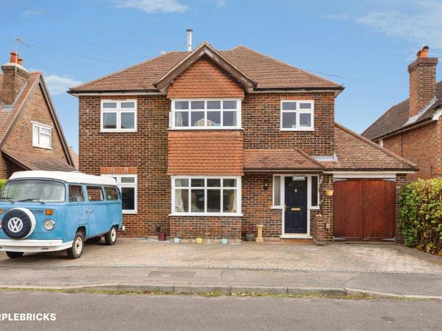 House for sale in Stoughton, Guildford