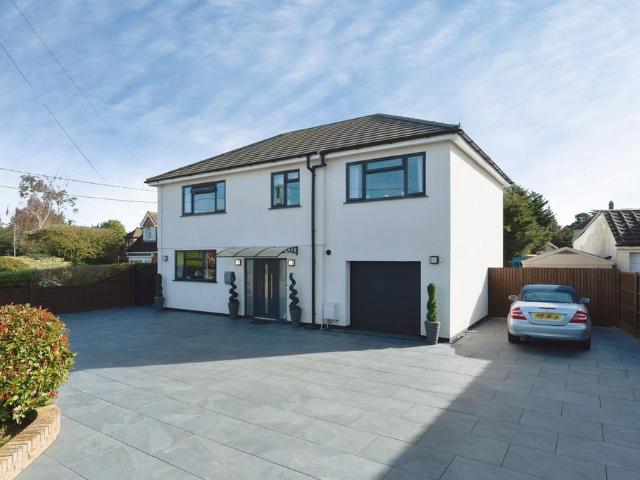 House for sale in Fobbing, Essex