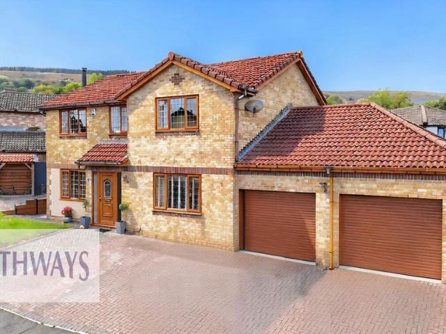 House for sale in Ty Canol, Cwmbrân