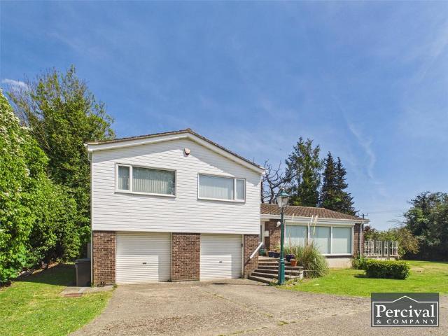 House for sale in Chipping Hill, Essex