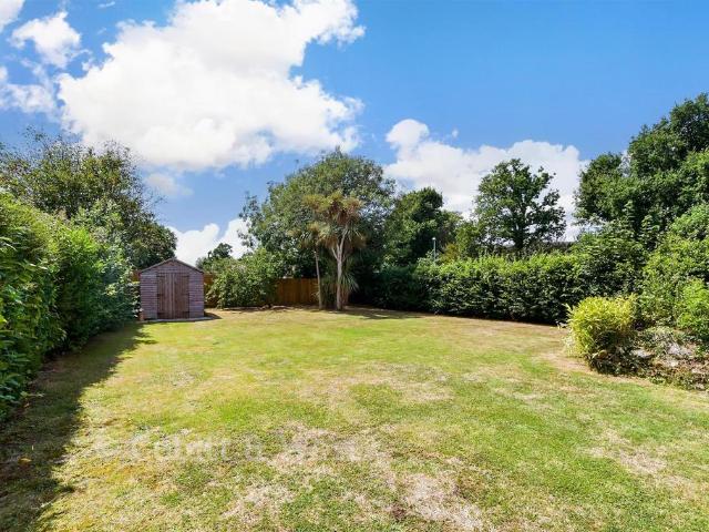 House for sale in Uckfield, Cross In Hand