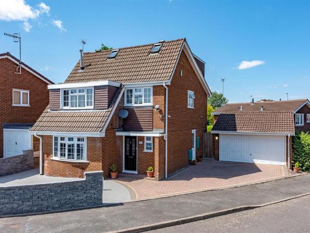 House for sale in Kingswinford, West Midlands