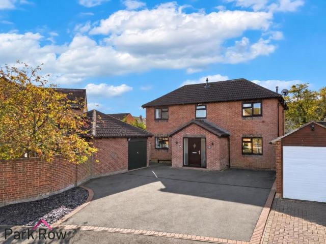 House for sale in Sherburn in Elmet, York and North Yorkshire