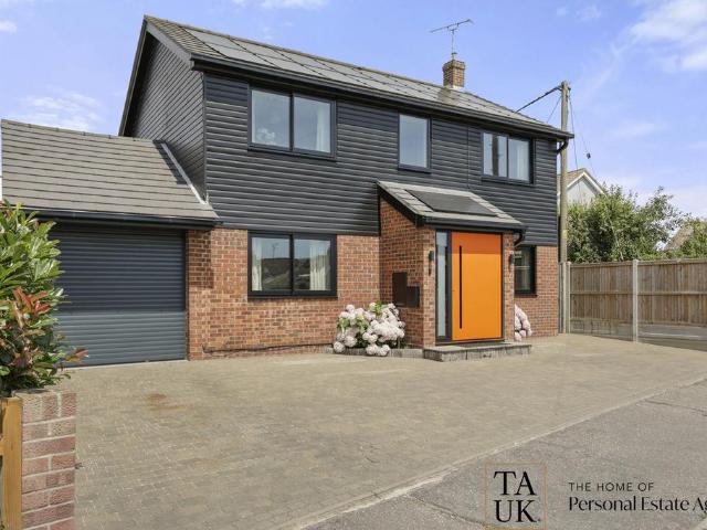 House for sale in Fordham Heath, Essex