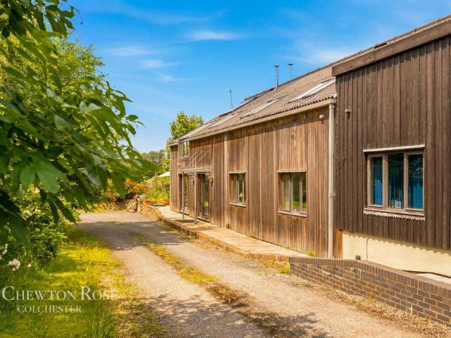 House for sale in Chipping Hill, Essex