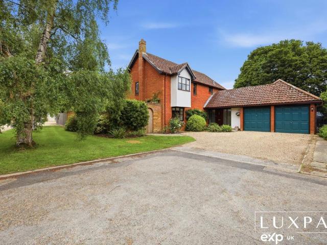 House for sale in Chelmondiston, Suffolk
