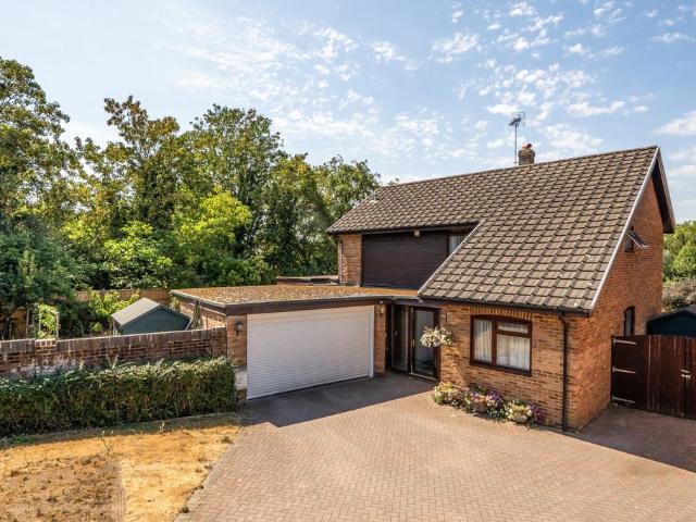 House for sale in Sheeplands Farm, Wargrave