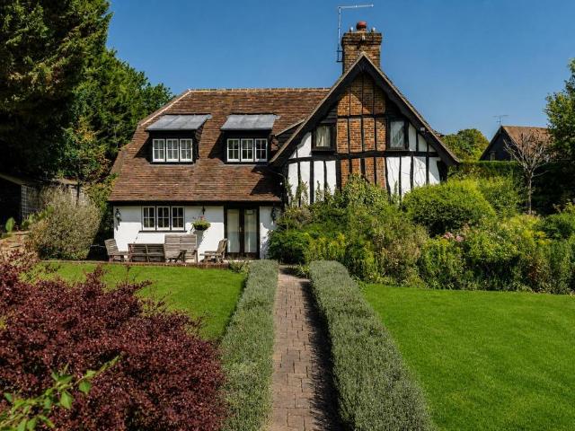 House for sale in Digswell, Welwyn Hatfield
