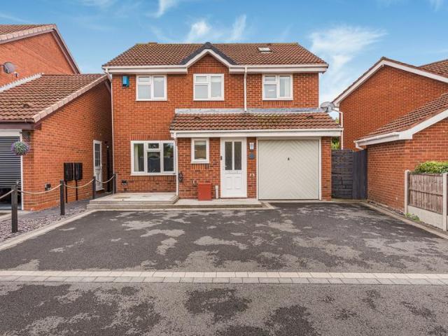 House for sale in Kettlebrook