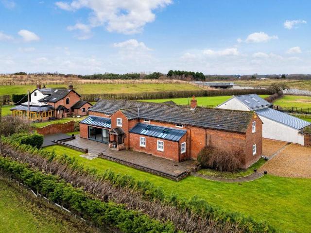 House for sale in Bird Estate, Poynton