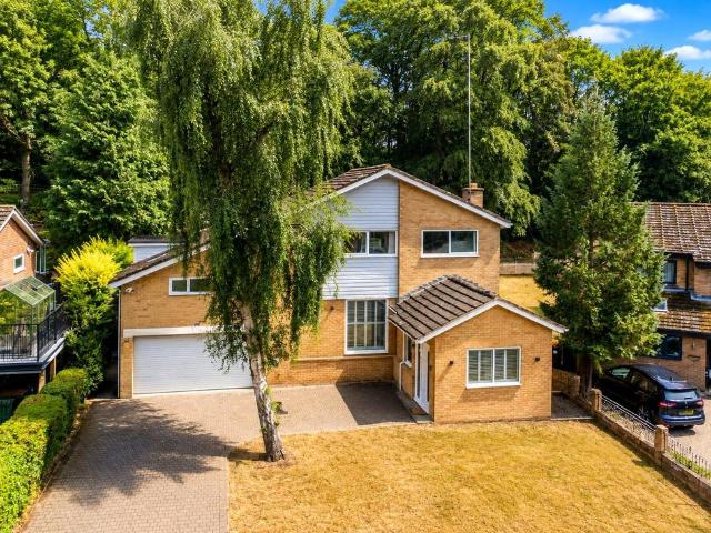 House for sale in Leighton-Linslade, Leighton Buzzard