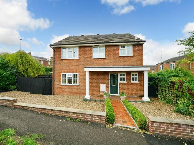 House for sale in New Mill, Pouchen End