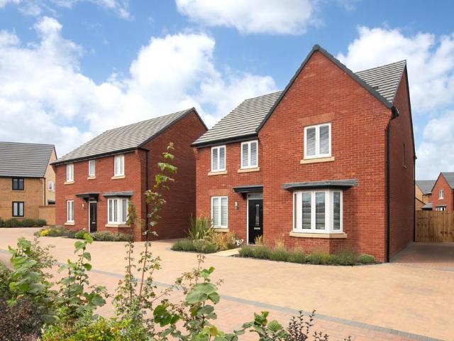 House for sale in Priors Hall Park, Weldon