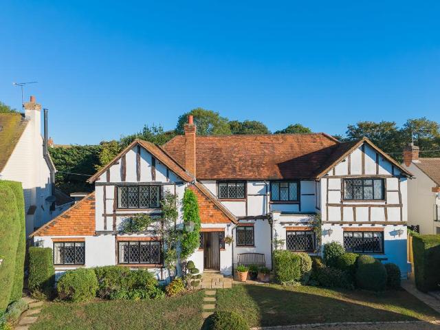 House for sale in Little Marlow, Buckinghamshire