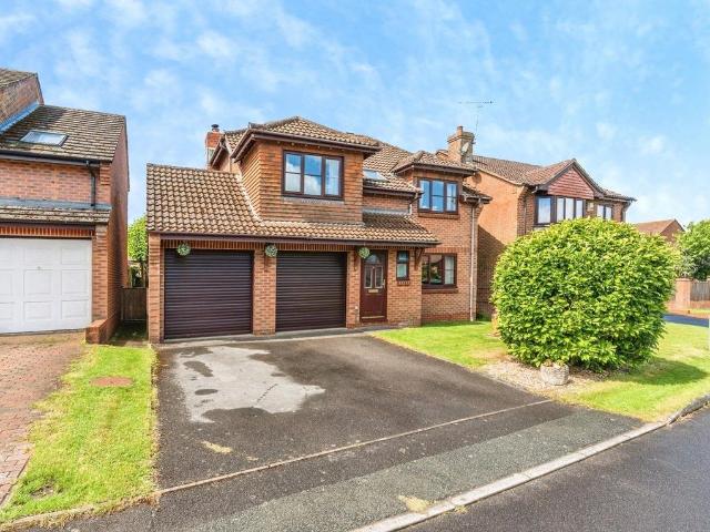 House for sale in Barton Stacey, Hampshire