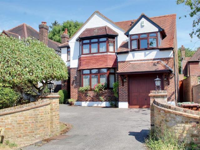 House for sale in Potters Bar, Hertfordshire